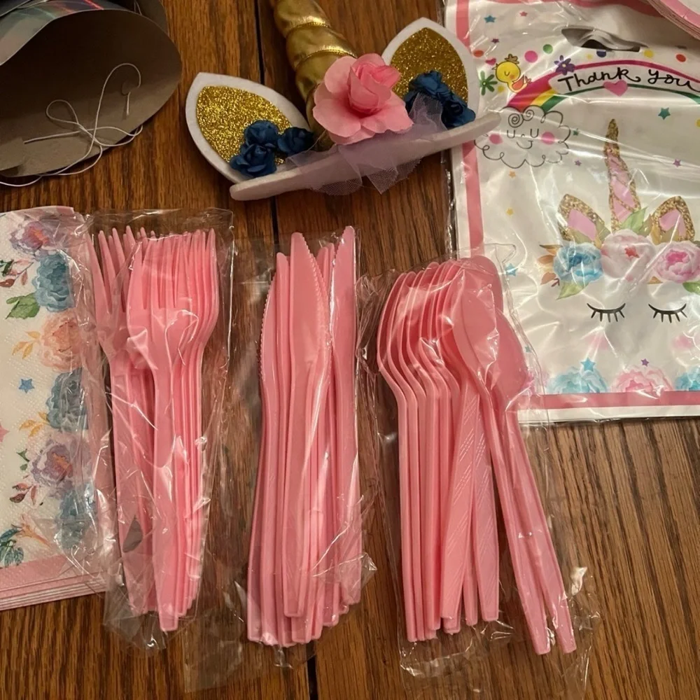 98 pc Unicorn Party Supplies Set - Pink and Gold